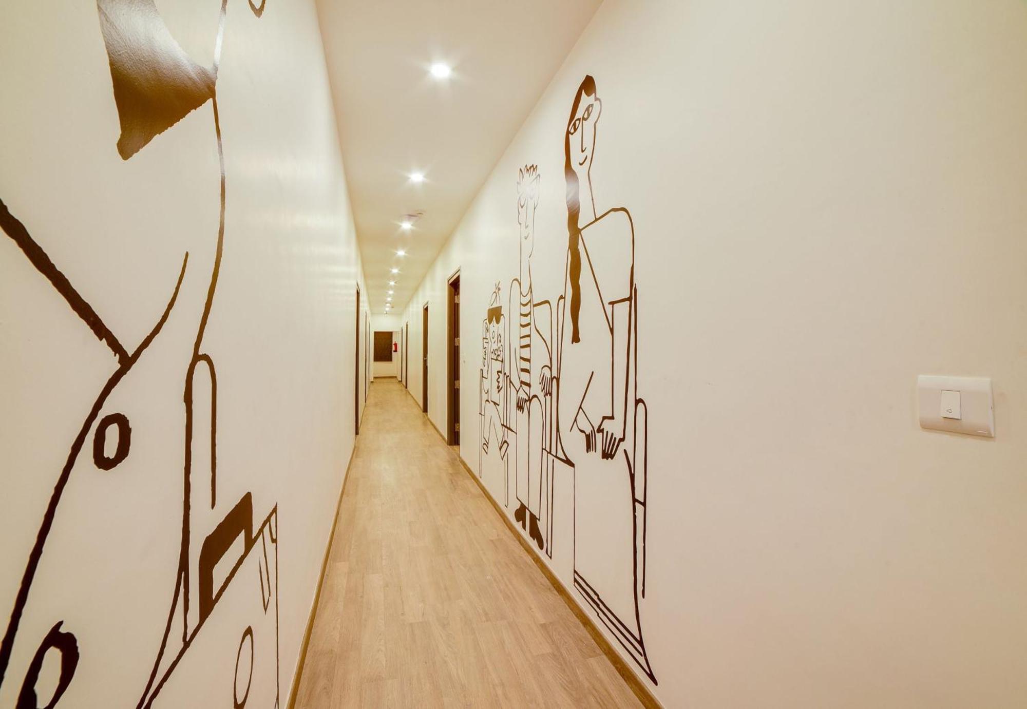 Super Townhouse Hosur Main Road Bommanahalli Near Gopalan Innovation Mall Bangalore Eksteriør billede